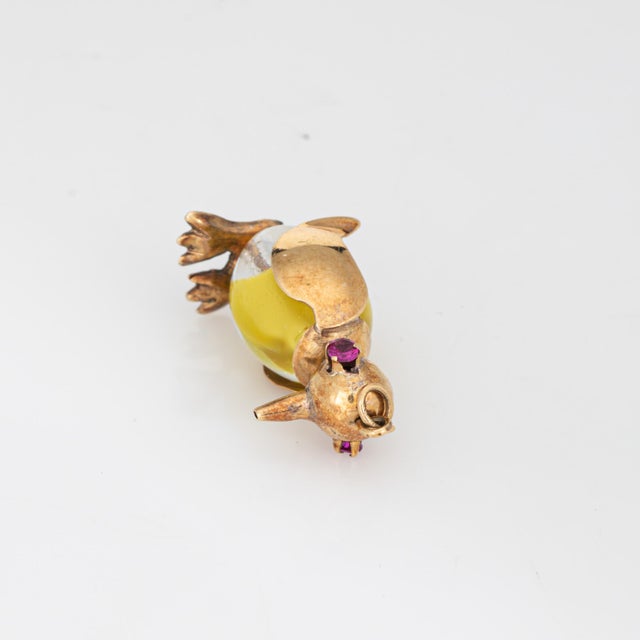 70s Vintage Penguin Pendant 14k Yellow Gold Charm Estate Bird Jewelry For Sale In Los Angeles - Image 6 of 7