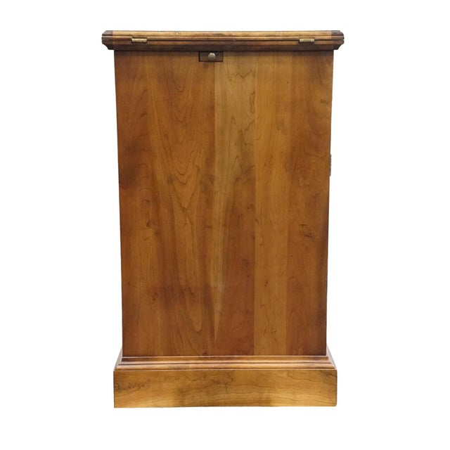 Stickley Furniture Traditional Style Solid Cherry 68" Flip Top Server Buffet 4077 For Sale - Image 18 of 18