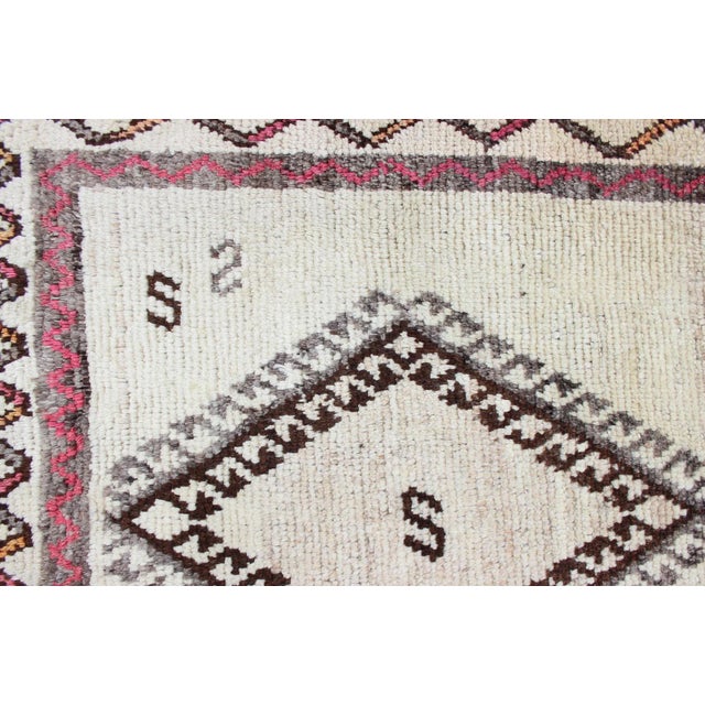 Taupe Vintage Persian Gabbeh Rug With Diamond Lattice and Tribal Design 5'1 X 8'3 For Sale - Image 8 of 12