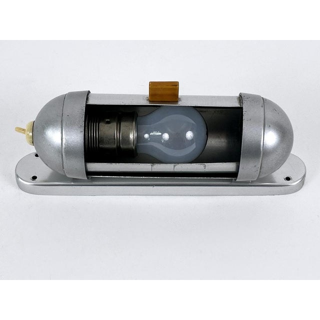 Streamline Bauhaus Sub-Marine Cabinet Sconce from König, Germany, 1940s For Sale - Image 4 of 18