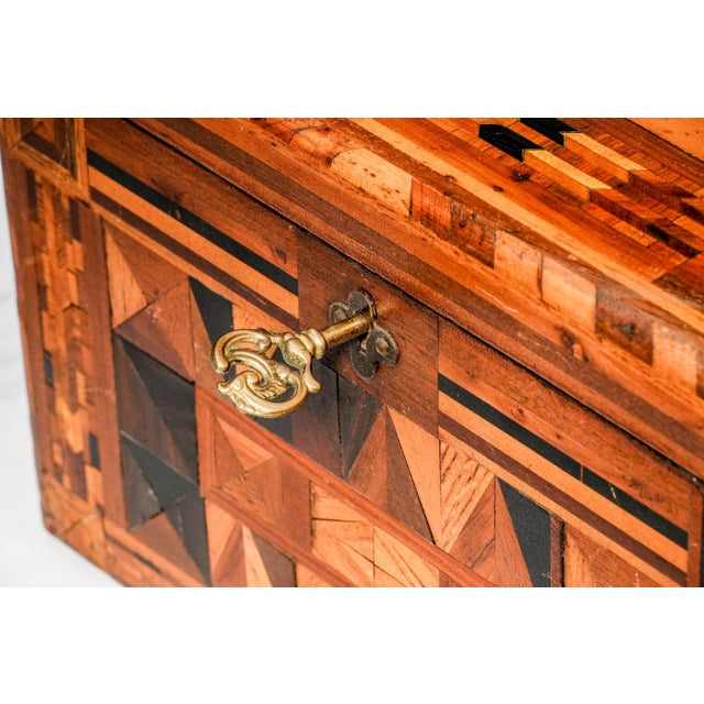 Impressive Large Inlaid Wood Pattern Antique Victorian 19th Century Box With Key Home Decor For Sale - Image 4 of 15