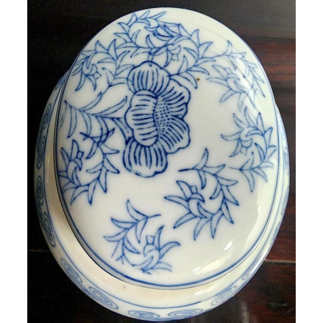 Blue Beautiful Vintage Chinese Fine Ceramic Glazed Lidded Floral Jar For Sale - Image 8 of 13