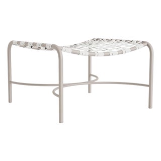 Brown Jordan Kantan Aluminum Suncloth Ottoman, Dove frame with White fabric For Sale