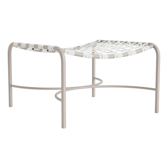 Brown Jordan Kantan Aluminum Suncloth Ottoman, Dove frame with White fabric For Sale
