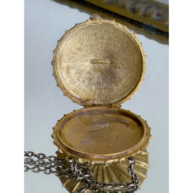 1970s Hollywood Regency Estée Lauder Empire Solid Perfume Pendant Necklace For Sale - Image 12 of 16