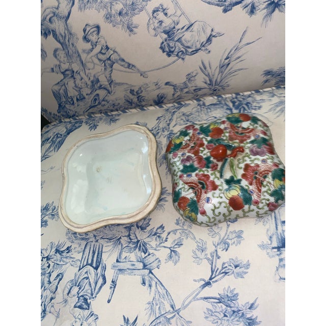 Mid 20th Century Mid 20th Century Chinese Porcelain Container With Lid For Sale - Image 5 of 10