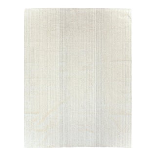 Galerie Shabab Collection Mid-20th Century Handmade Turkish Flat-Weave Kilim Room Size Carpet in White For Sale