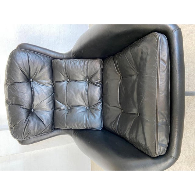 Mid-Century Danish Black Leather Swivel Chair from Dux For Sale - Image 4 of 18