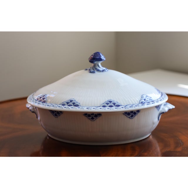 Ceramic Vintage Royal Copenhagen "Princess" Oval Covered Serving Dish - No. 111/622 - First Quality For Sale - Image 7 of 12