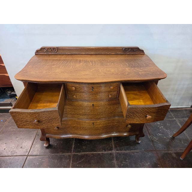 Antique Victorian Solid Tiger Oak Quater Sawn Mission Dresser Chest of Drawers 1880-1918 For Sale - Image 9 of 17