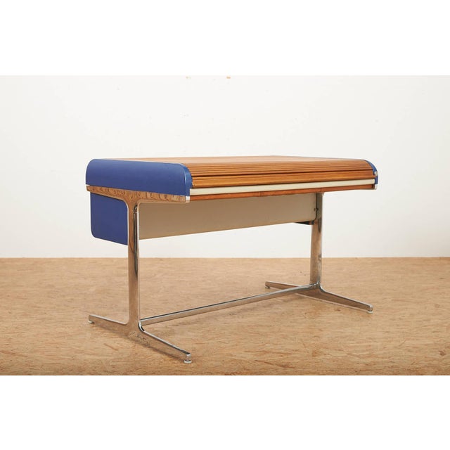 Action Office Desk in Walnut by George Nelson for Herman Miller, 1960s For Sale - Image 12 of 15
