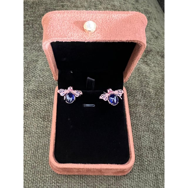 Bochic “Orient” Blue Sapphire & Ruby Earrings Set In 18K Yellow Gold & Silver, 2 pieces For Sale - Image 9 of 10