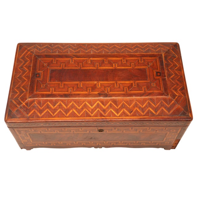 Early 19th Century Early 19th Century Inlaid Mahogany Box With Marquetry Detail, English, Ca. 1820 For Sale - Image 5 of 14