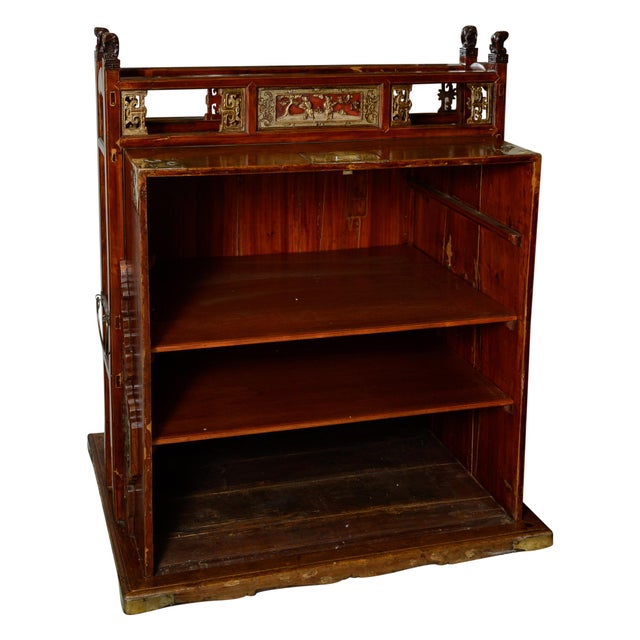 Chinese Travel Case With Traditional Carved Decoration For Sale - Image 9 of 12