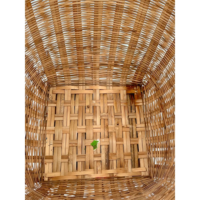 Vintage Handwoven Chinese Split Reed Tortiseshell Bamboo and Rattan Large Gathering Basket For Sale - Image 12 of 14