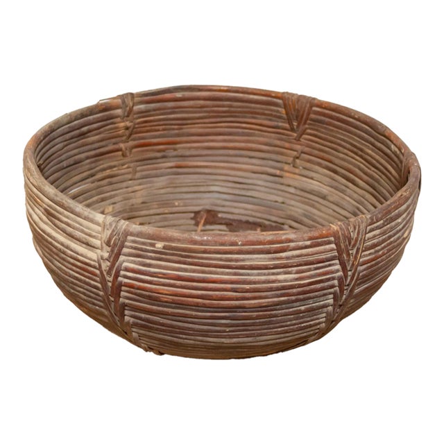 Vintage Farmhouse Wicker Basket For Sale