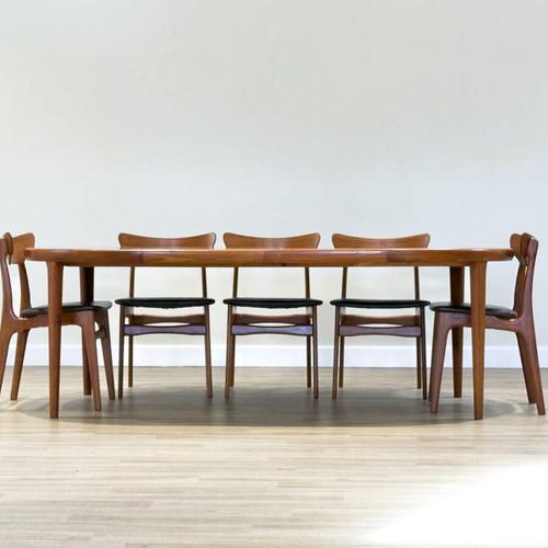 Mid-Century Danish Model 16 Double Extendable Dining Table in Teak from VV Møbler, 1960s For Sale - Image 3 of 18