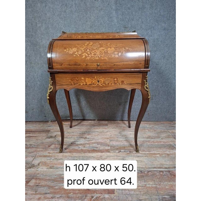 Louis XV Cylinder Desk in Marquetry and Gilt Bronze For Sale - Image 9 of 10