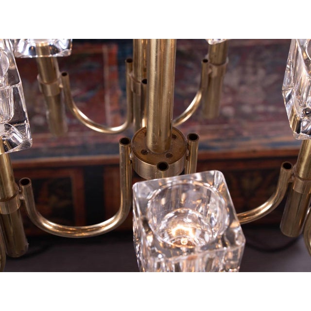 Italian Modernist Cubic 12-Light Chandelier in Glass & Brass by Gaetano Sciolari, 1970s For Sale - Image 6 of 9