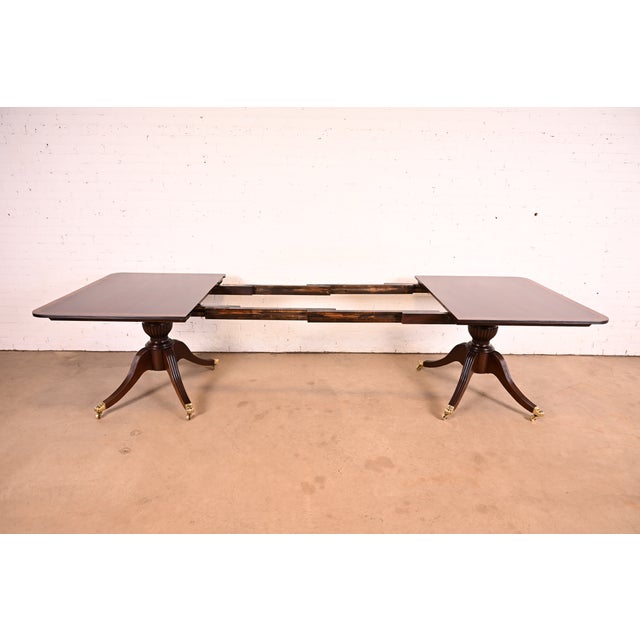 Wood Baker Furniture Style Georgian Banded Mahogany Double Pedestal Extension Dining Table, Newly Refinished For Sale - Image 7 of 15