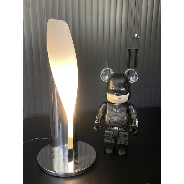 Beautiful table lamp In good overall condition, works perfectly Reggiani-style flame design, vintage 1970s E14 screw-in...