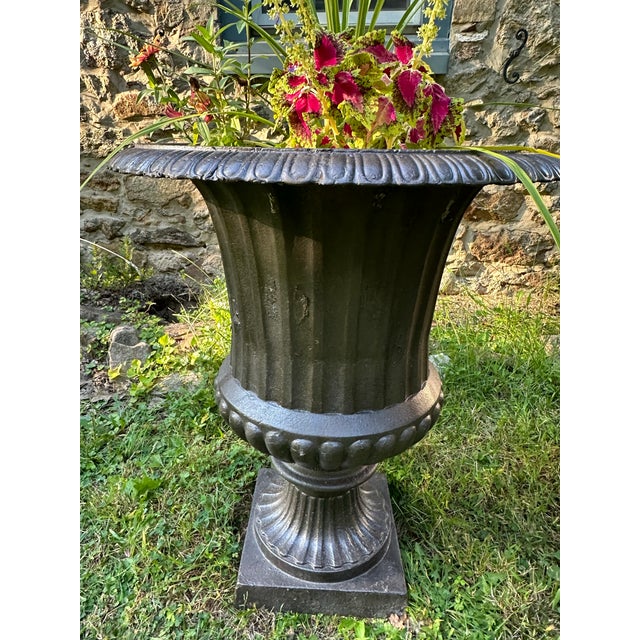 English 1990s Estate-Sized Cast Metal Garden Urns, A Pair For Sale - Image 3 of 12