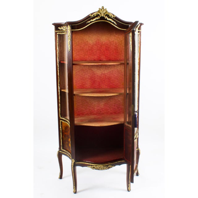 Antique 19th Century French Vitrine Display Cabinet by Vernis Martin For Sale - Image 9 of 18