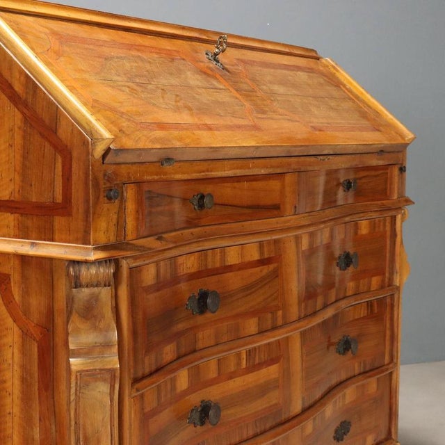 Walnut Bureau with Cherry Inlay For Sale - Image 4 of 13