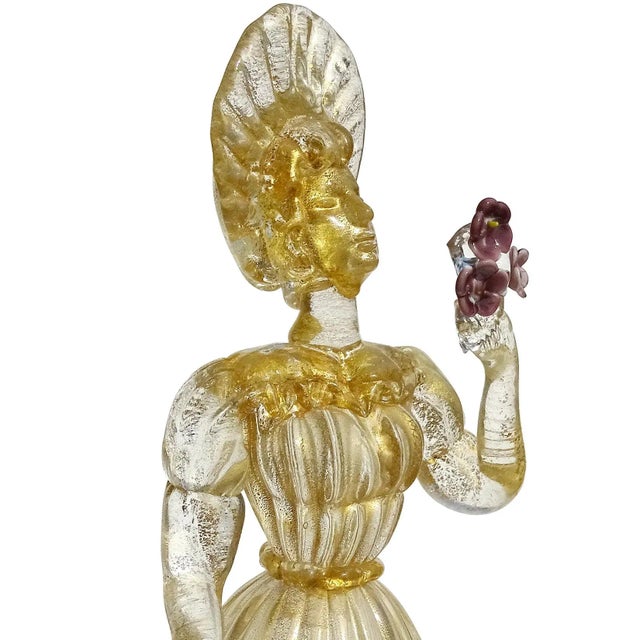 Murano Antique Queen in Gold Leaf Holding Flowers Italian Art Deco Glass Woman Sculpture Figure For Sale In Orlando - Image 6 of 9