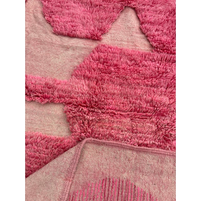 Pink Beni Mrirt Diamond Pattern Rug, 2010s For Sale - Image 11 of 12