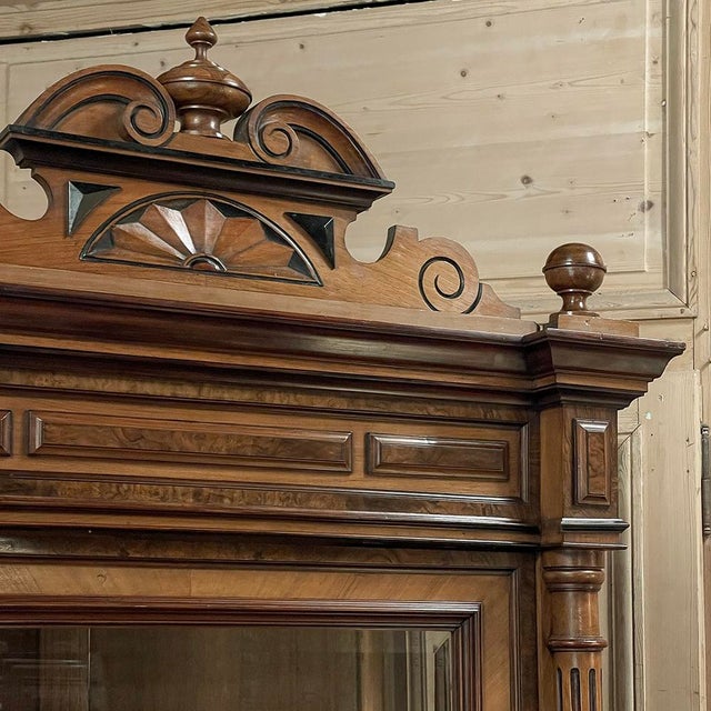 Sienna 19th Century French Walnut Henri II Bookcase ~ Display Armoire For Sale - Image 8 of 18