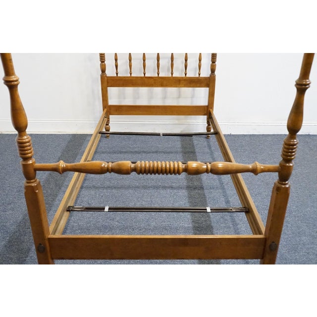 Ethan Allen Heirloom Nutmeg Maple Colonial Early American Style Twin Size Four Poster Bed 10-5631 For Sale In Kansas City - Image 6 of 12