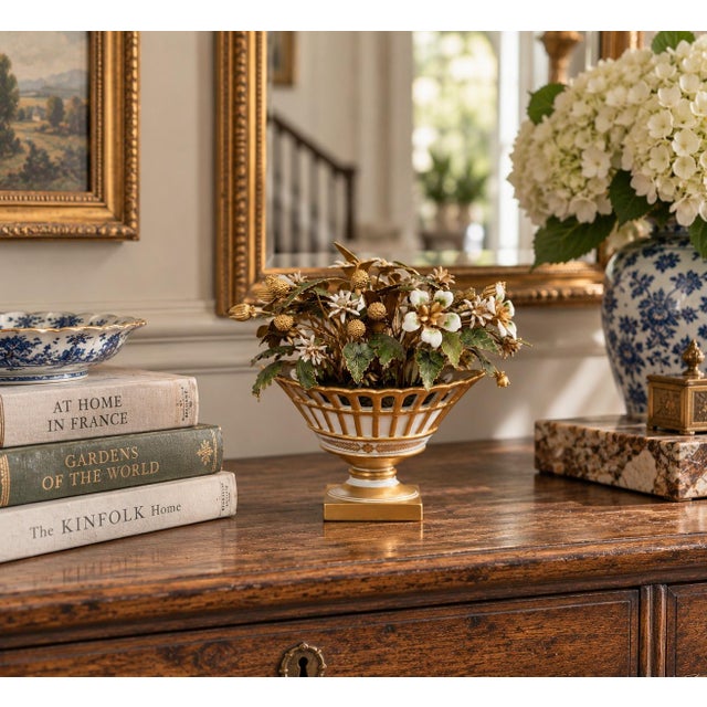 An exceptional example of the celebrated Fleurs Des Siècles collection designed by Jane Hutcheson for Mottahedeh and...
