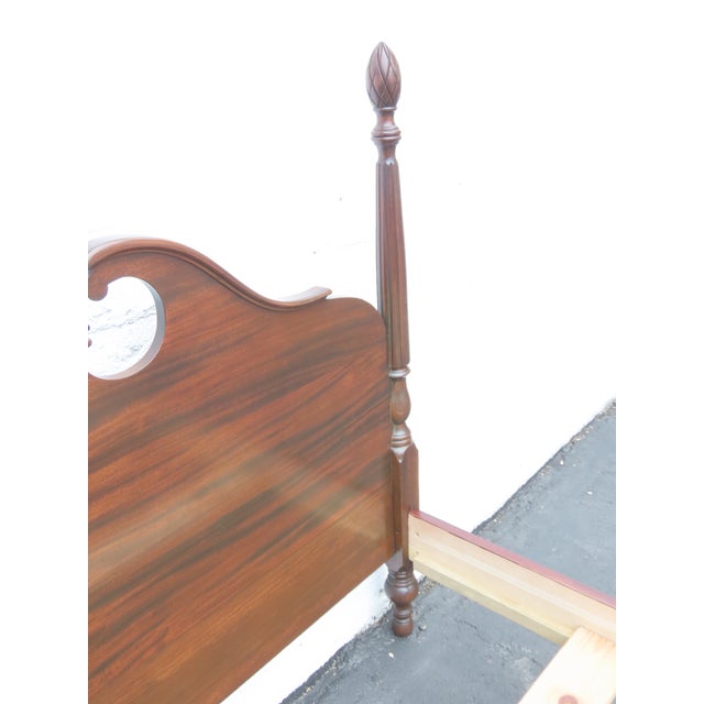 1940s Mahogany Full Size Poster Pineapple Finial Bed 6412 For Sale - Image 17 of 18