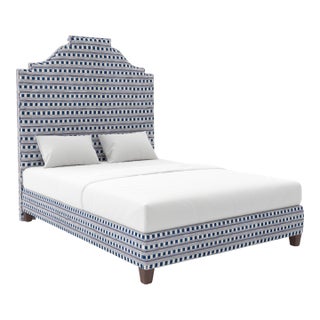 Nina Bed in Christopher Farr Cloth Lost and Found Perennials Performance Woven, Azurro - Full For Sale