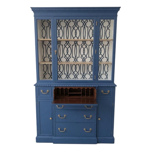 Exquisitely Restored Secretary Desk With Hutch, C. Early 20th Century For Sale