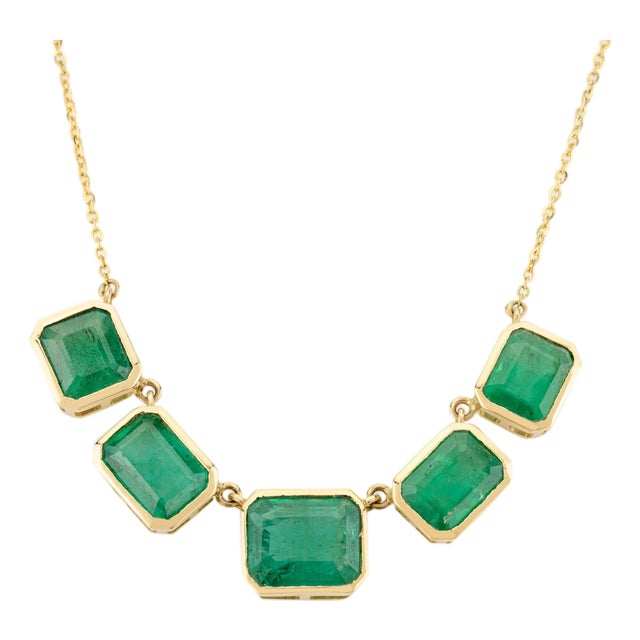18k Yellow Gold Bezel Set Emerald Gemstone Chain Necklace For Sale