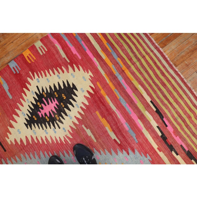 Mid-Century Modern Vintage Large Scale Turkish Room Kilim - 7'11" x 11'1" For Sale - Image 3 of 9