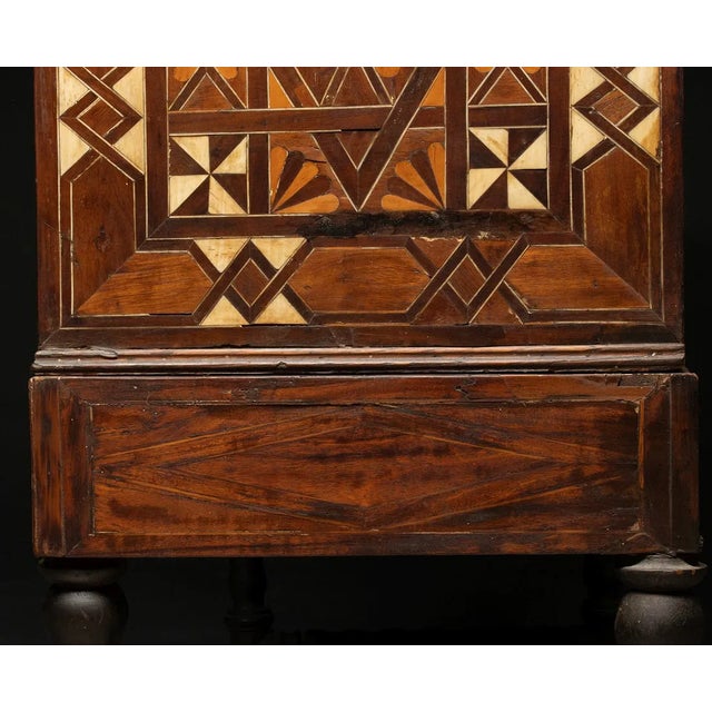 18th C. Portuguese Contador Com Trempe Chest on Stand Wood Parquetry For Sale - Image 11 of 18