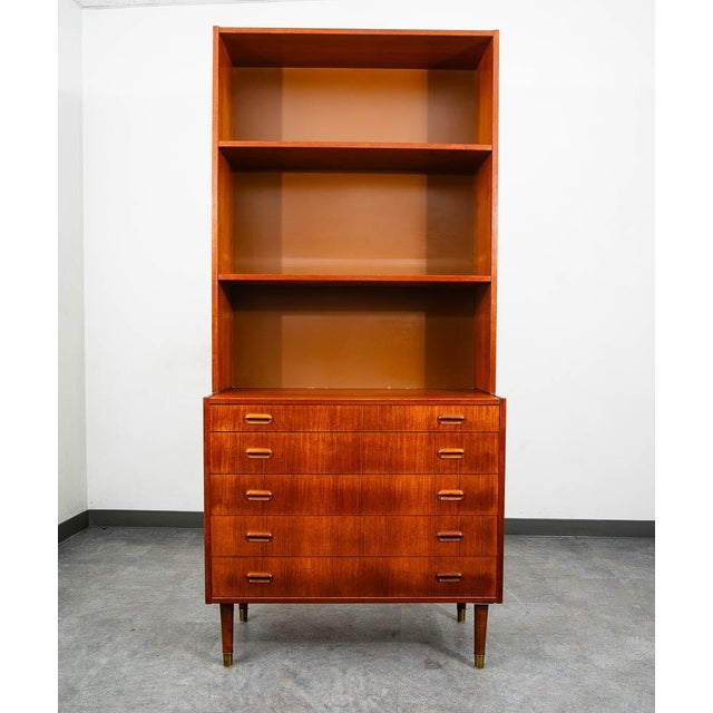 Fantastic teak bookshelf / storage cabinet with 5 drawers . Comes from Denmark in our most recent shipment in near perfect...