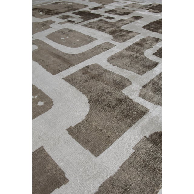 Bridgewater Hand loom Bamboo/Silk Tan/Ivory Rug-8'x10' For Sale - Image 4 of 7