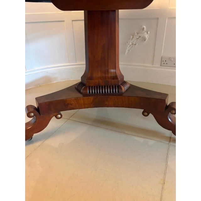 Antique Regency Figured Mahogany 6-Seater Circular Tilt-Top Dining Centre Table, 1830 For Sale - Image 12 of 16