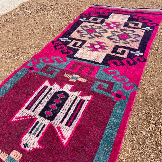 1940s Vintage Kurdish Geometric Pattern Hot Pink Tribal Runner Rug For Sale - Image 4 of 10