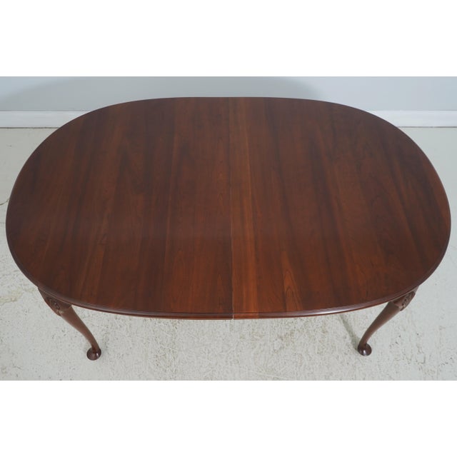 Queen Anne Stickley Queen Anne Cherry Dining Room Table W. 2 Leaves For Sale - Image 3 of 18