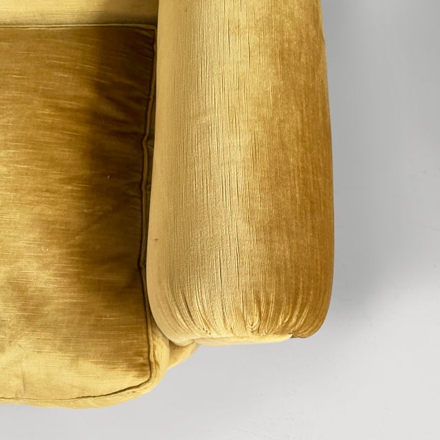 Mid-Century Modern Italian Yellow Velvet Sofa by Tito Agnoli for Poltrona Frau, 1950s For Sale - Image 14 of 18