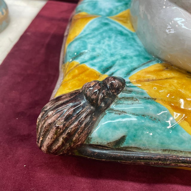 Hollywood Regency 1960s Italian Hollywood Regency Terra Cotta Majolica Glazed Cat on Cushion Attributed to Bellini and Cantagalli For Sale - Image 3 of 8