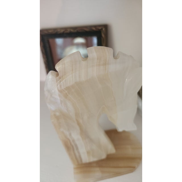 1960s Mid-Century Mexican Banded Onyx Horse Head Bookends – Western Ranch Decor (Pair) For Sale - Image 10 of 17