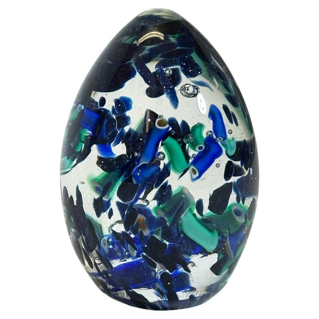 Murano Glass Egg Form Paperweight with Aventurine Inclusions, Italy, 1990s For Sale - Image 10 of 10