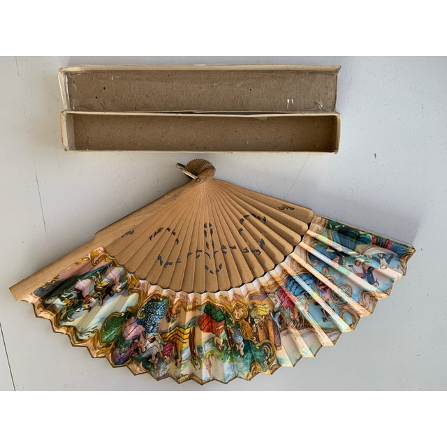 Signed Spanish fan M.Diago from the 80s A very decorative Baroque faucet made of thin wood and cardboard. Hand-painted...