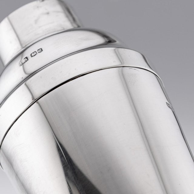 20th Century English Silver Cocktail Shaker from Atkin Brothers, 1924 For Sale - Image 3 of 12